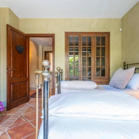 Villa Casa Sol Encantadora Villa Con Piscina Marbella Bagian luar foto