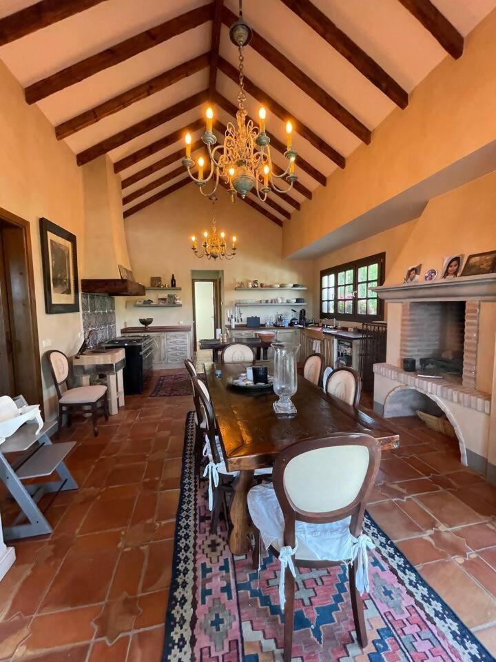 Villa Casa Sol Encantadora Villa Con Piscina Marbella Bagian luar foto