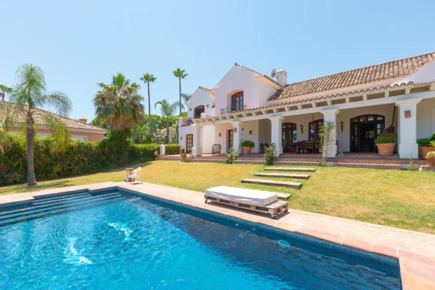 Villa Casa Sol Encantadora Villa Con Piscina Marbella Bagian luar foto